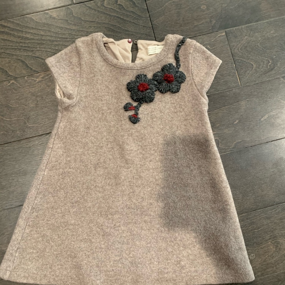 Zara Girls appliqué dress Size 6